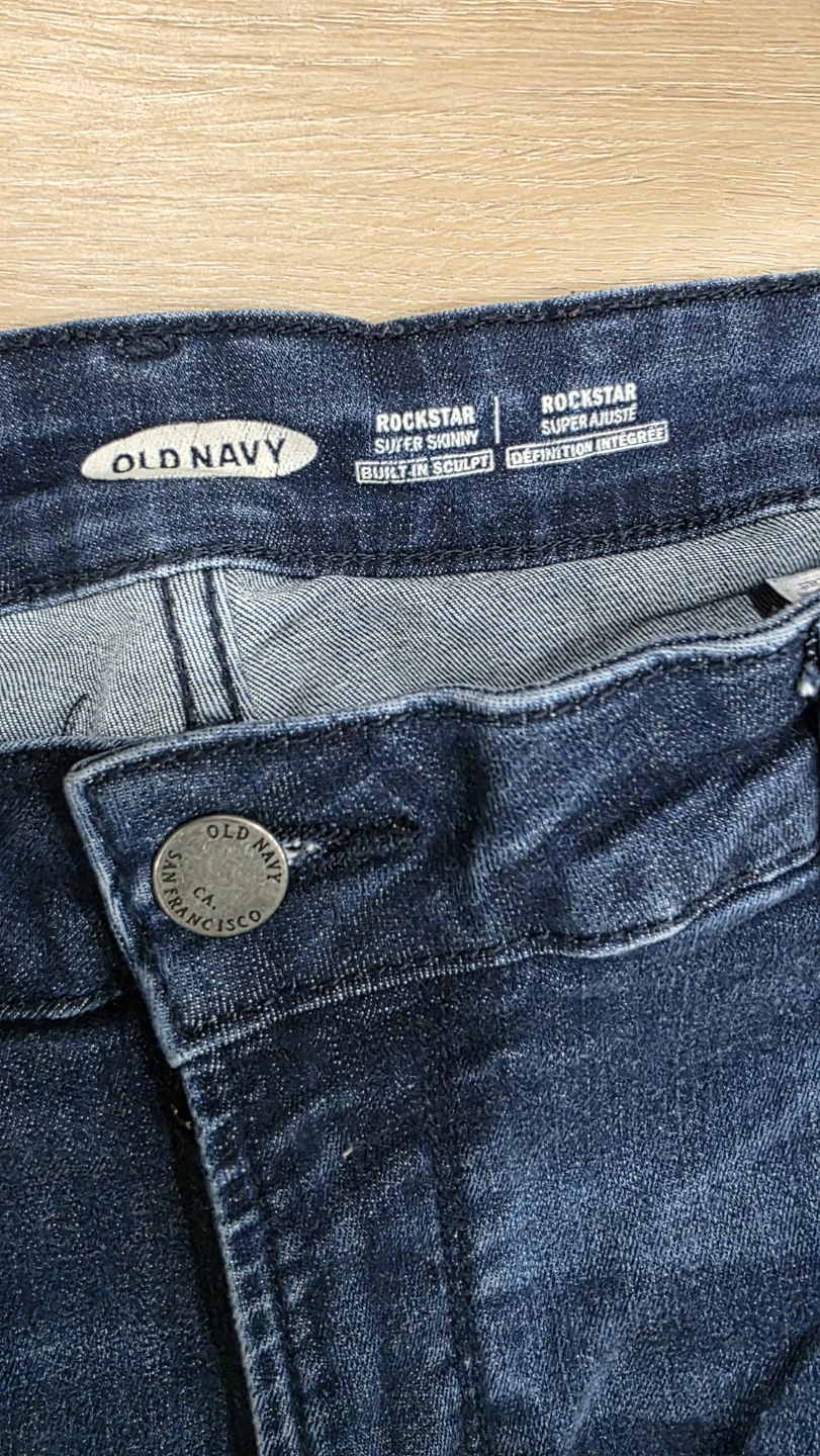 Old Navy Rockstar Super Skinny Jeans