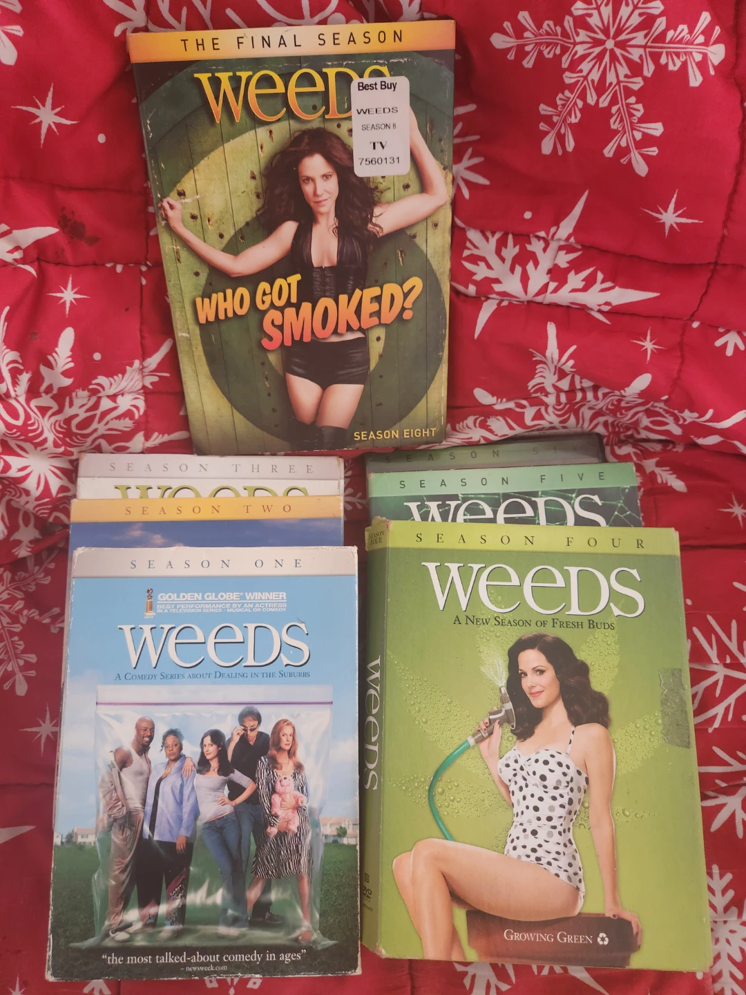 CDs, Weeds Season 1-6 , And Final Season For 25.00