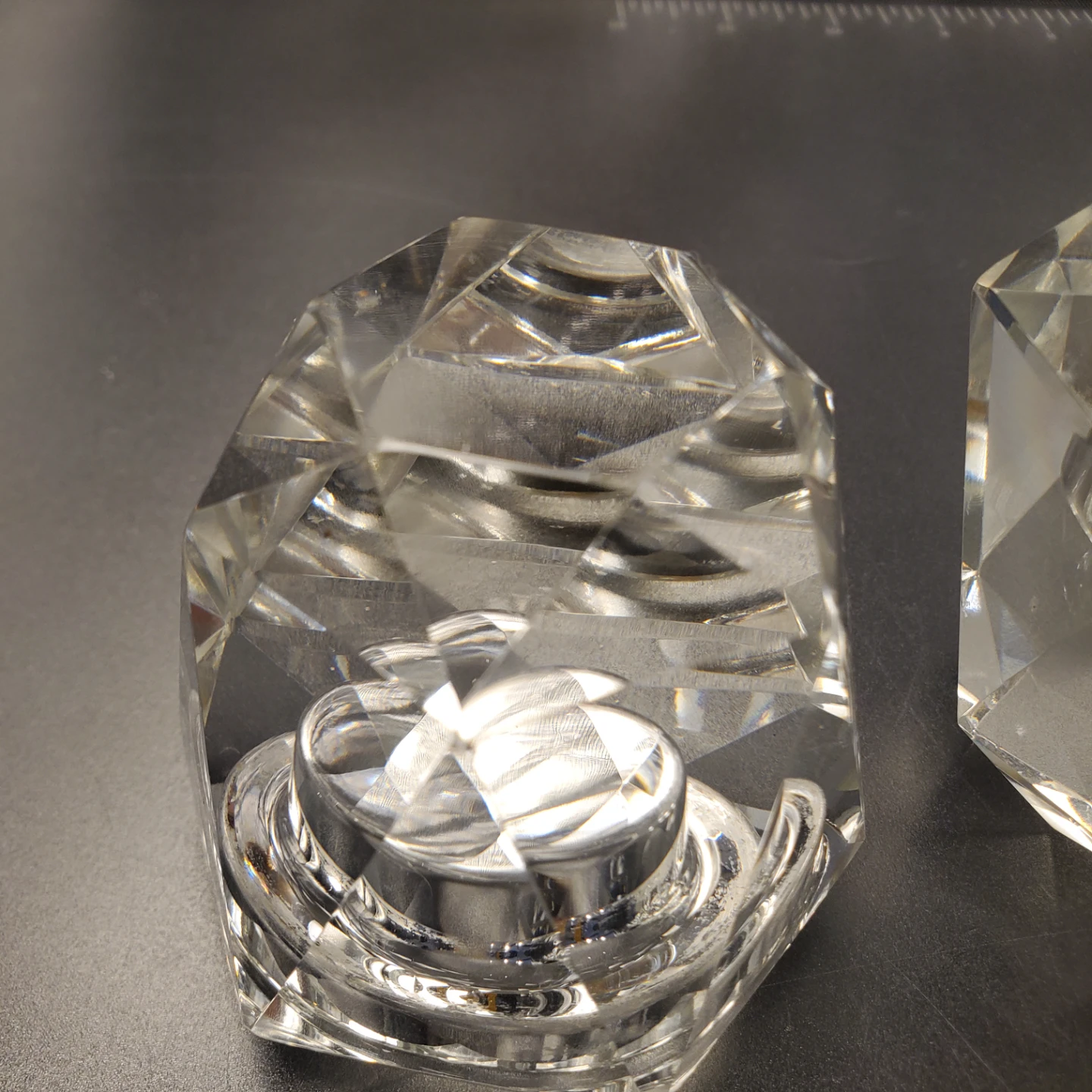 Set of 2 faceted crystal glass tea light holders - photo 4