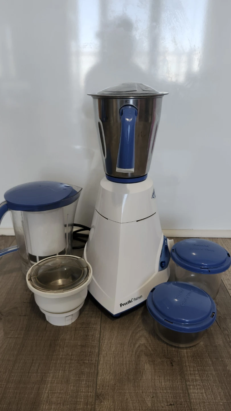 Preethi Platinum Mixer Grinder - photo 2