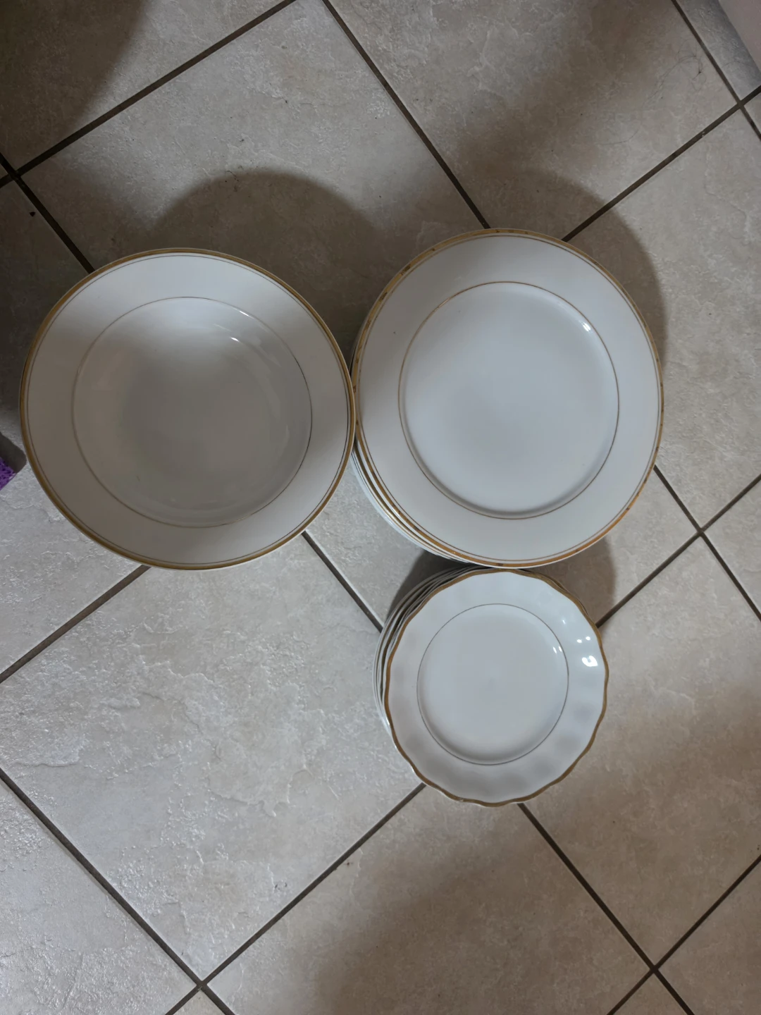 Baaria Set of White and Gold Rimmed Dinnerware - photo 3