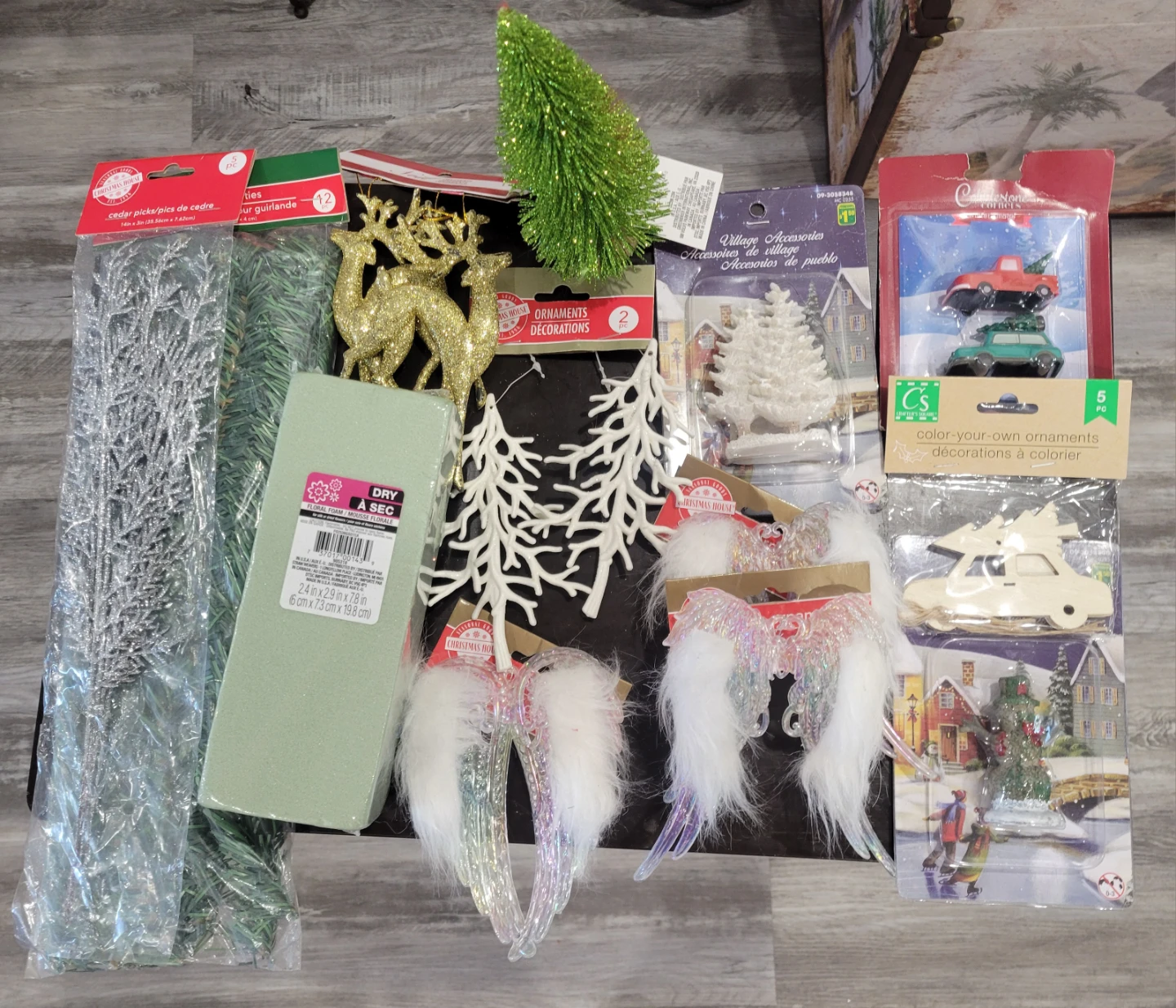 Christmas Items (75 cents each)