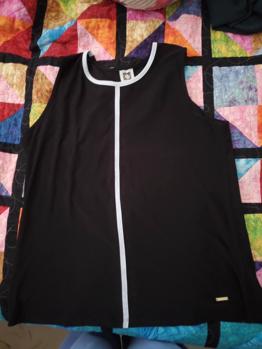 Anne Klein Black and White Sleeveless Top