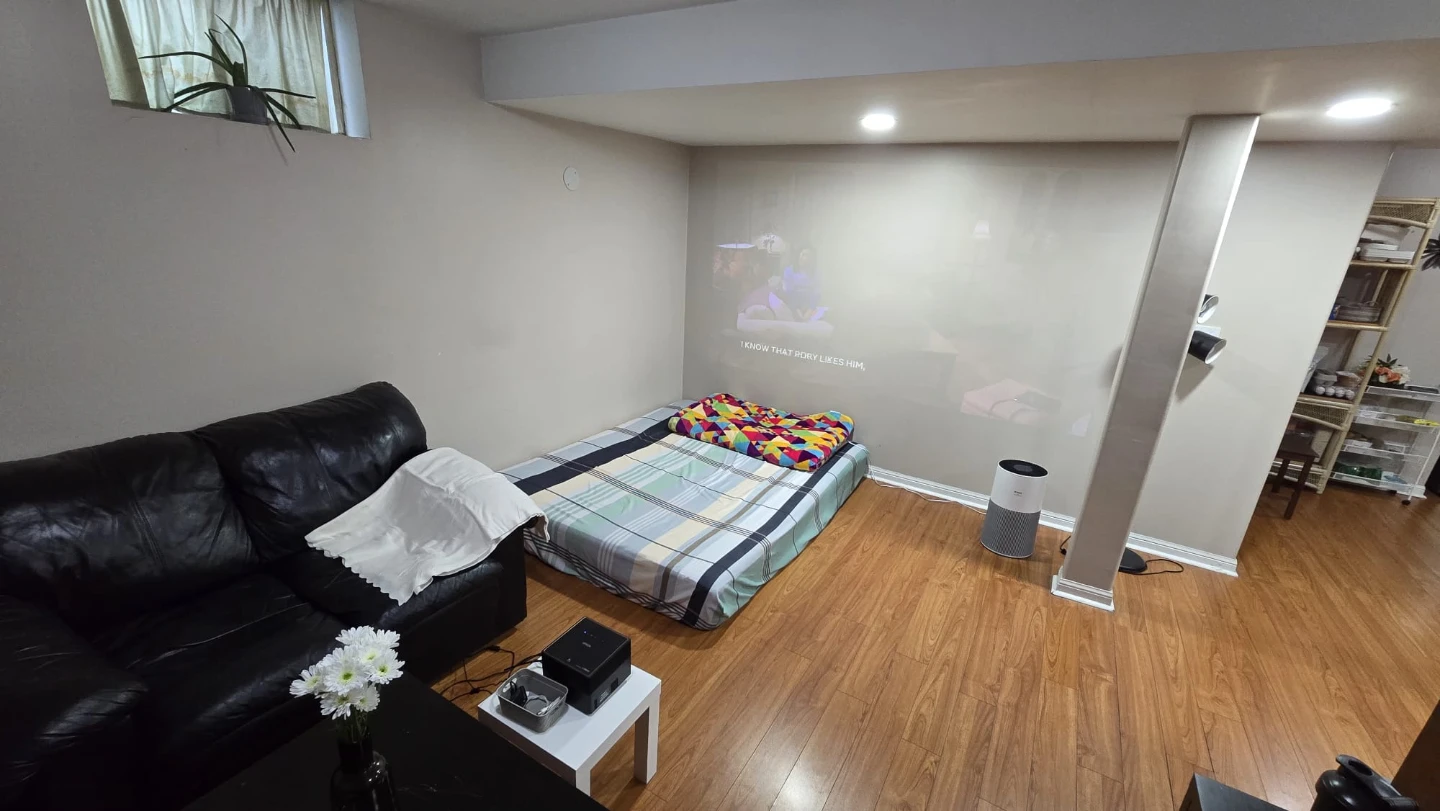 Basement 2 Bed 1 Bathroom for Rent Mississauga - photo 5