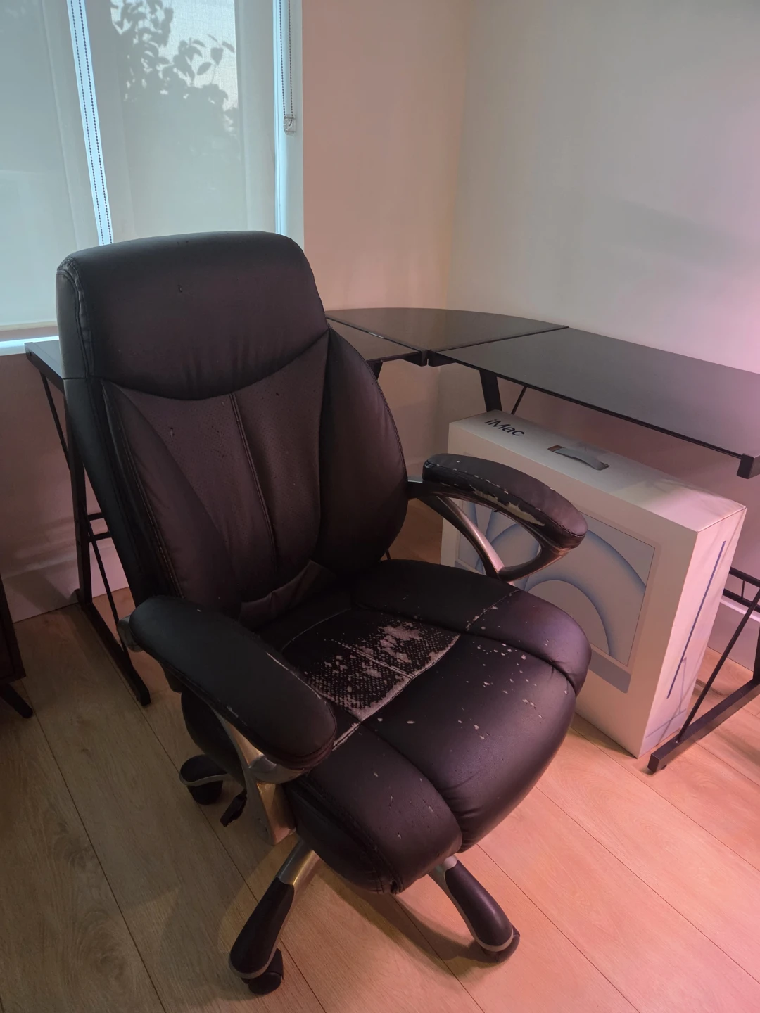 Black ergonomic office chair
