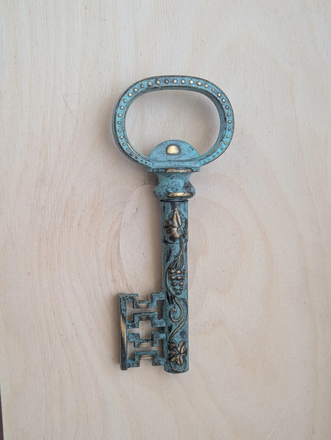Vintage Style Key Corkscrew and Bottle Opener - photo 2
