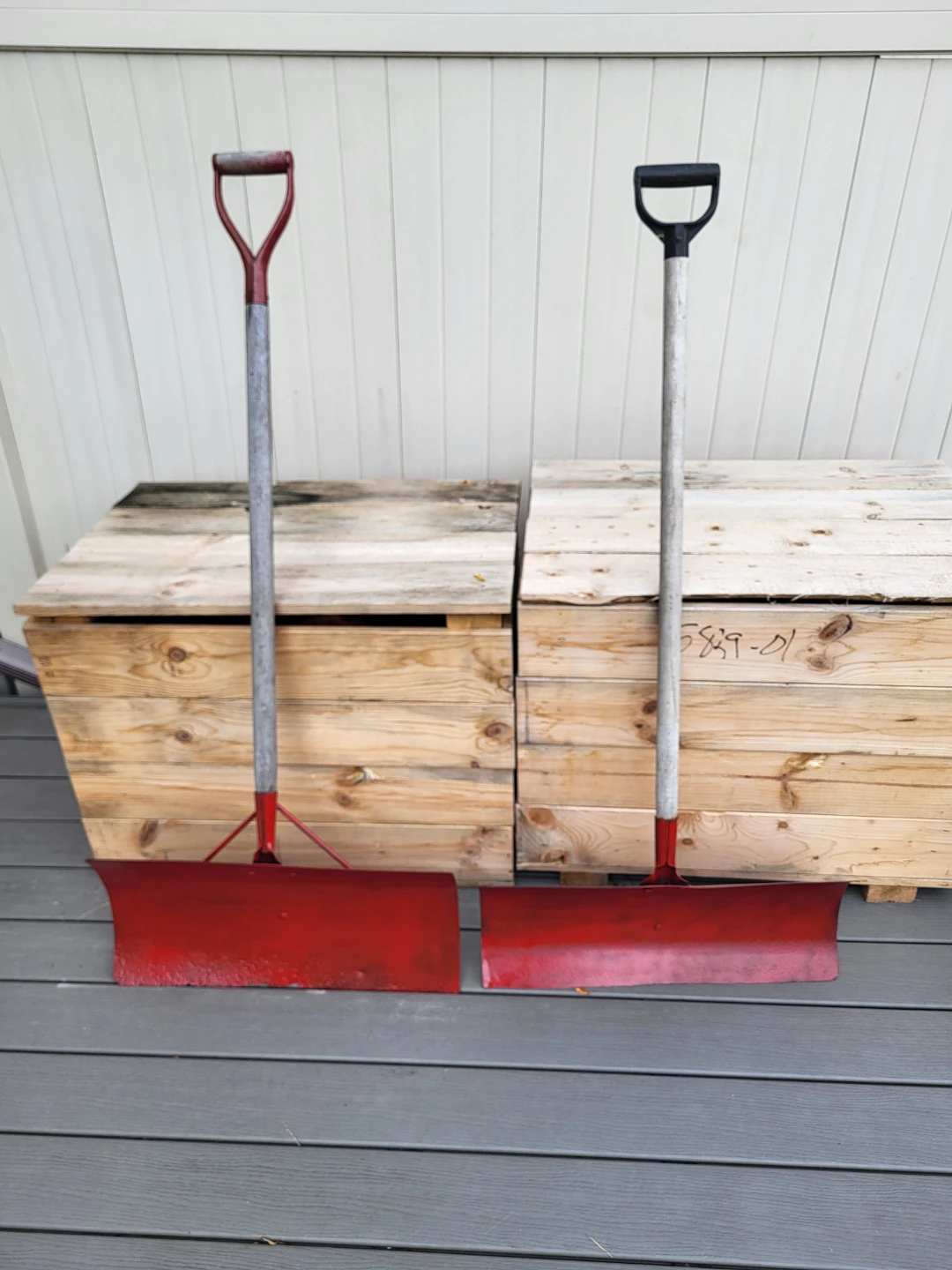 Metal Snow Pusher Shovels