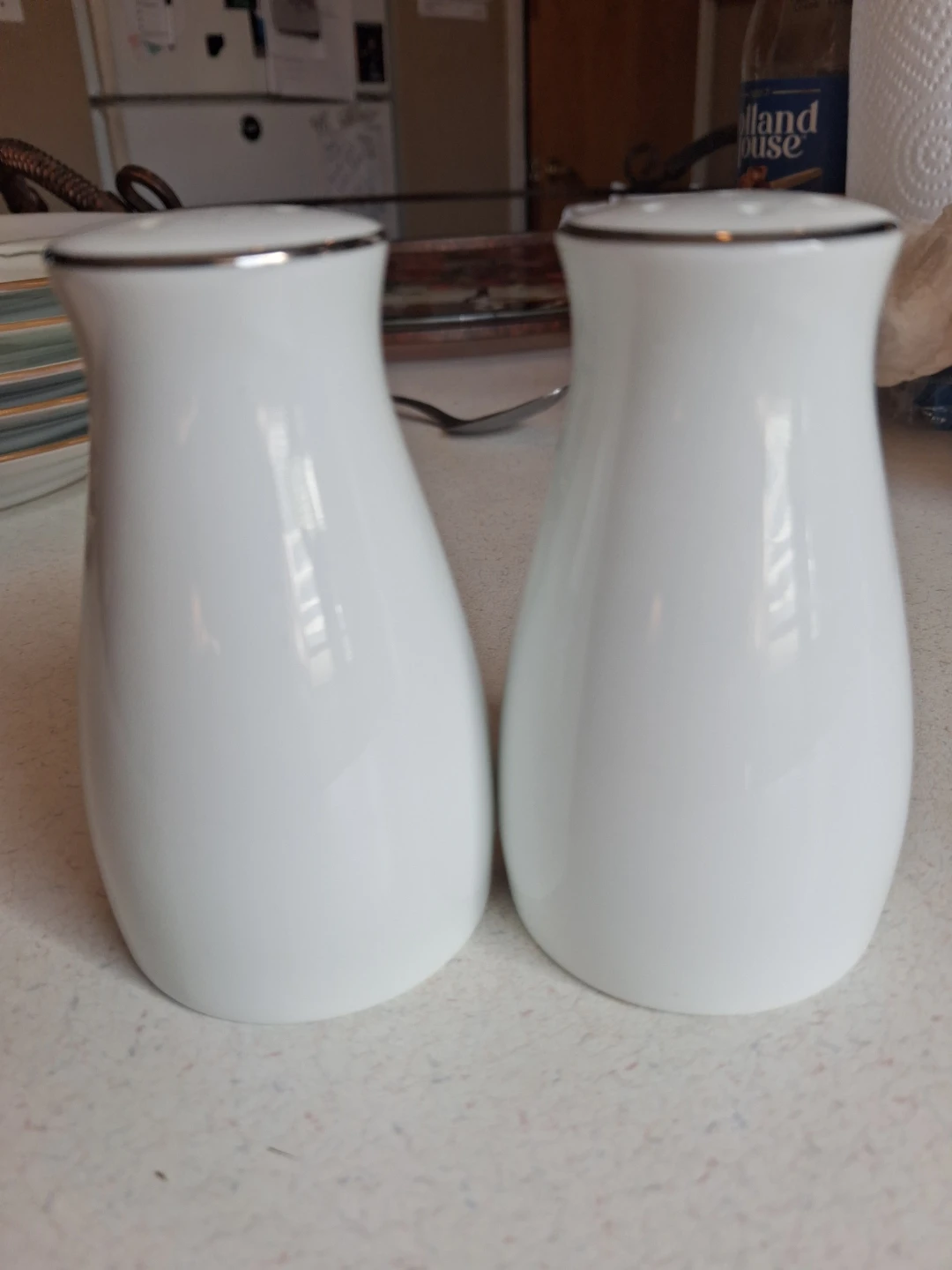 Noritake Japan Salt and Pepper Shakers - photo 3
