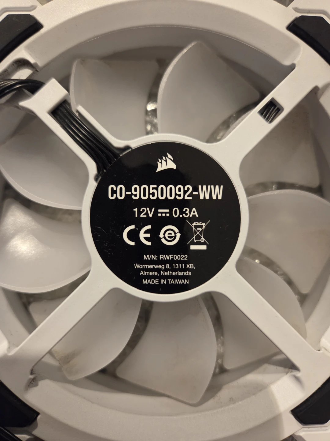 Corsair LL120 RGB White Cooling Fan 120mm - photo 3