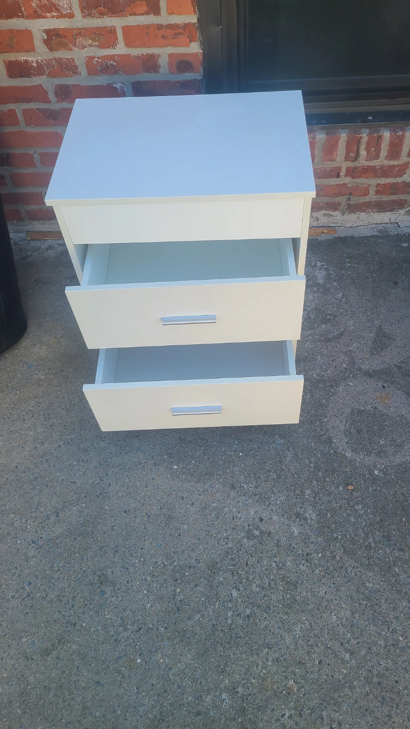 White 2-Drawer Nightstand with Lift-Top - photo 3