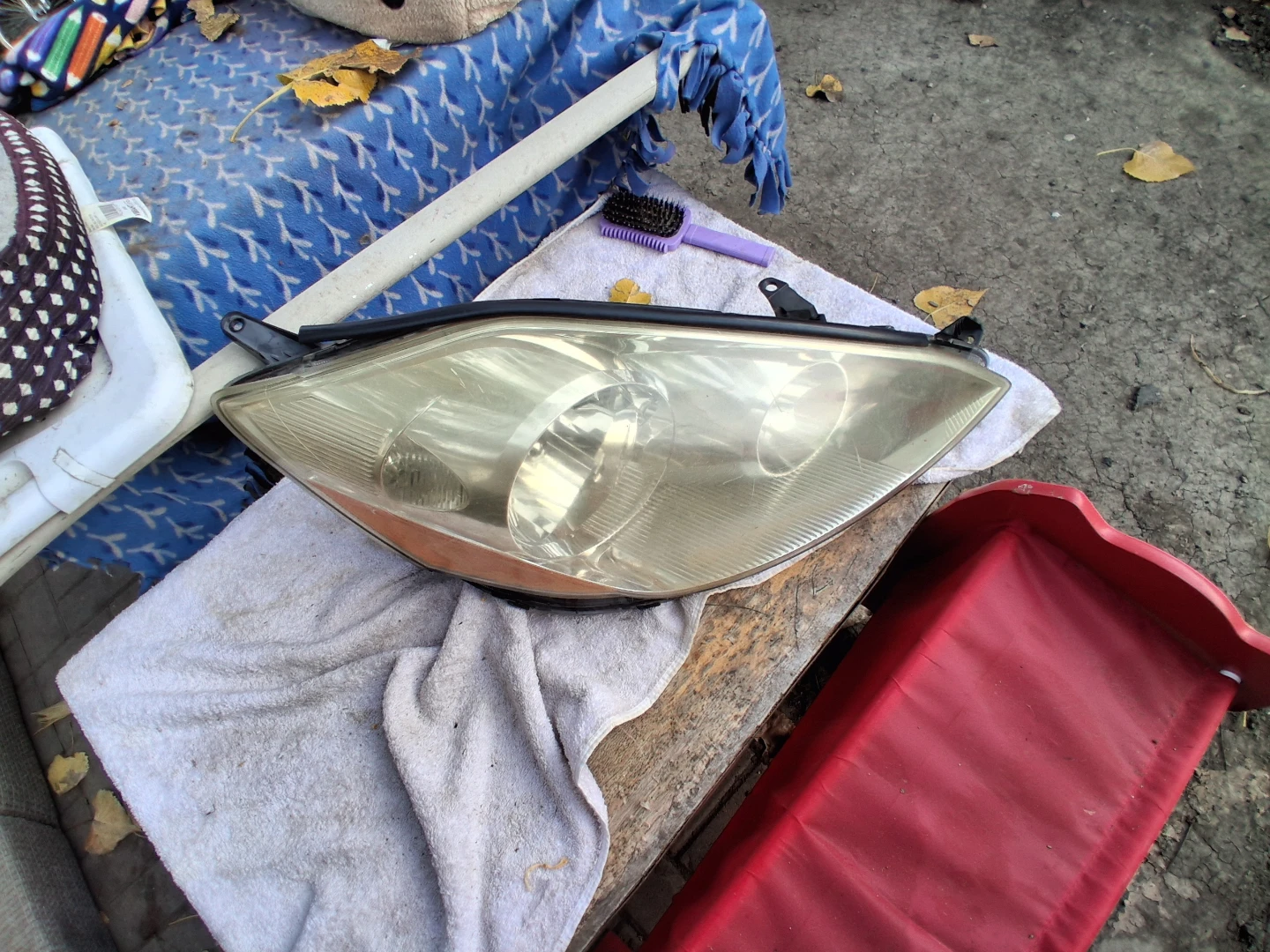 2006 Toyota sienna headlights