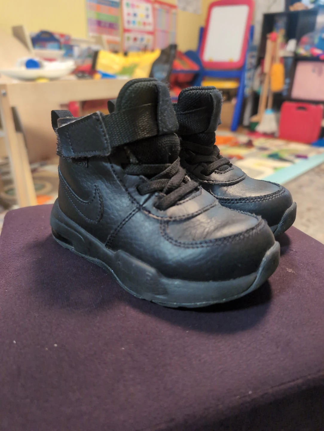 Nike Kids Black High Top Sneakers Size 8C