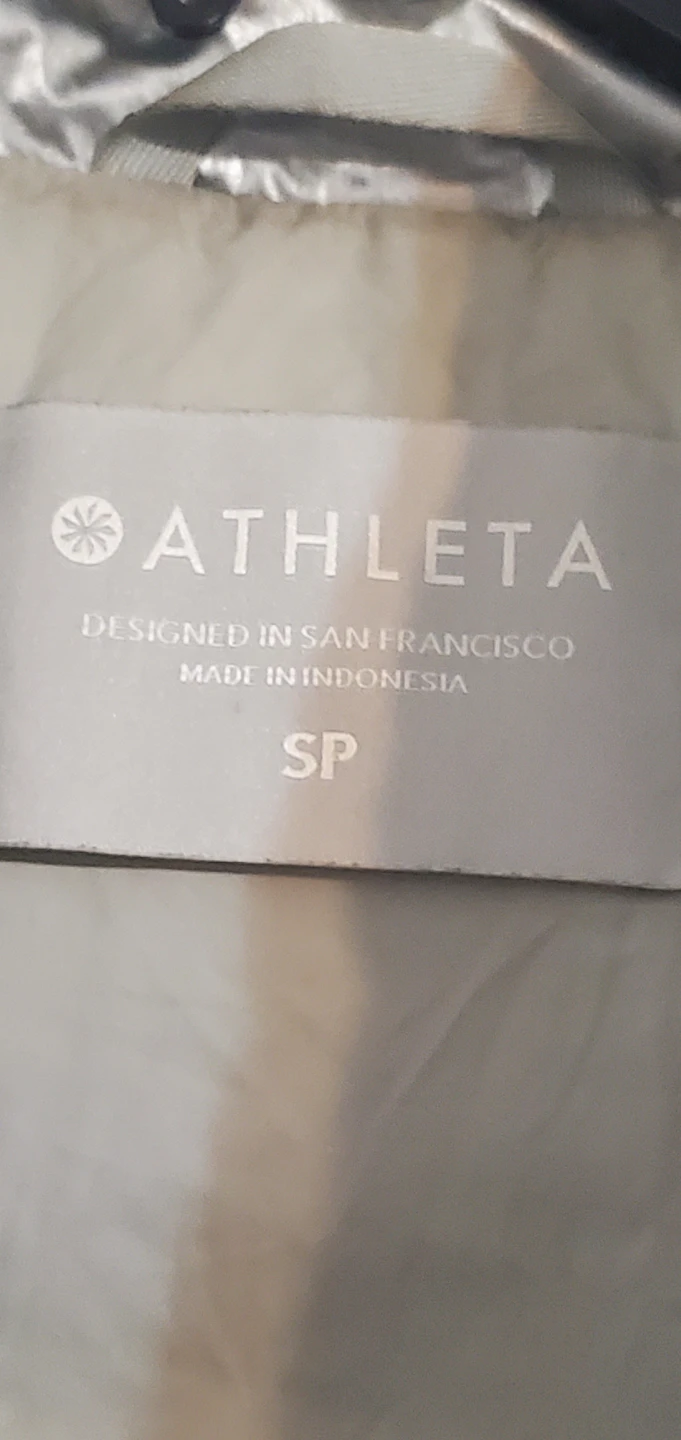 Athleta Metallic Silver Puffer Vest - photo 4