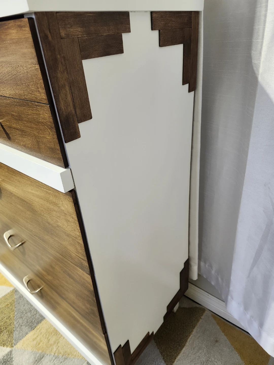 Mid-Century Modern Style 4 Drawer Dresser - photo 3