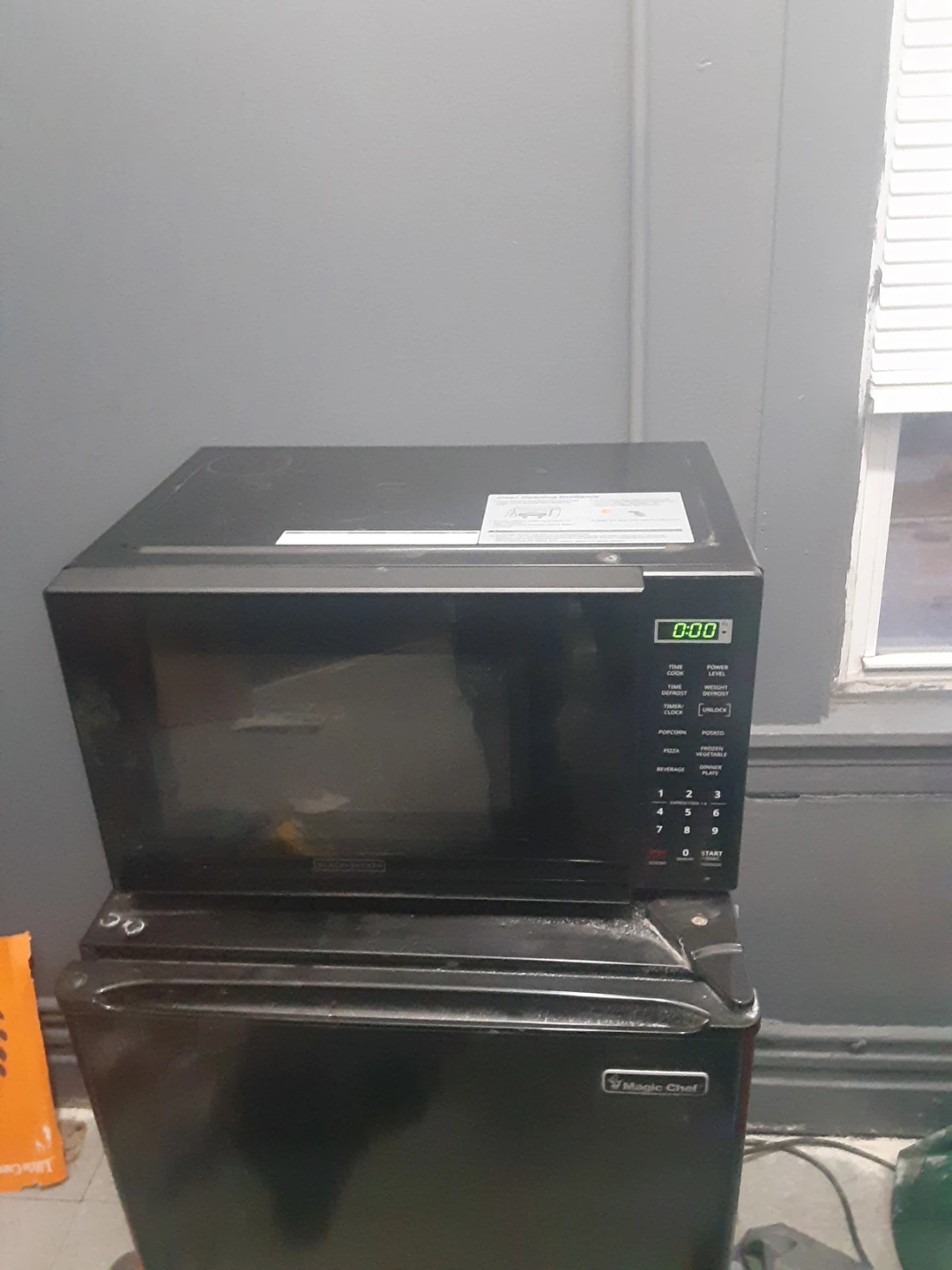 Black and Decker Countertop Microwave
