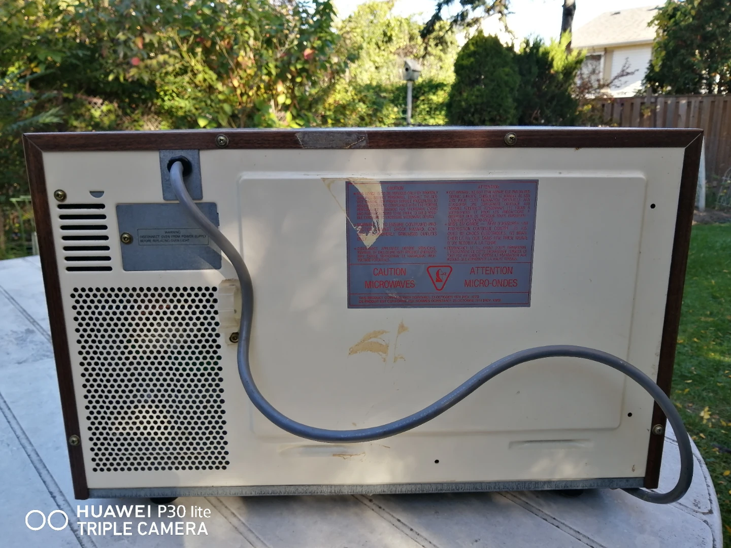 Vintage Quasar Microwave Oven - photo 3