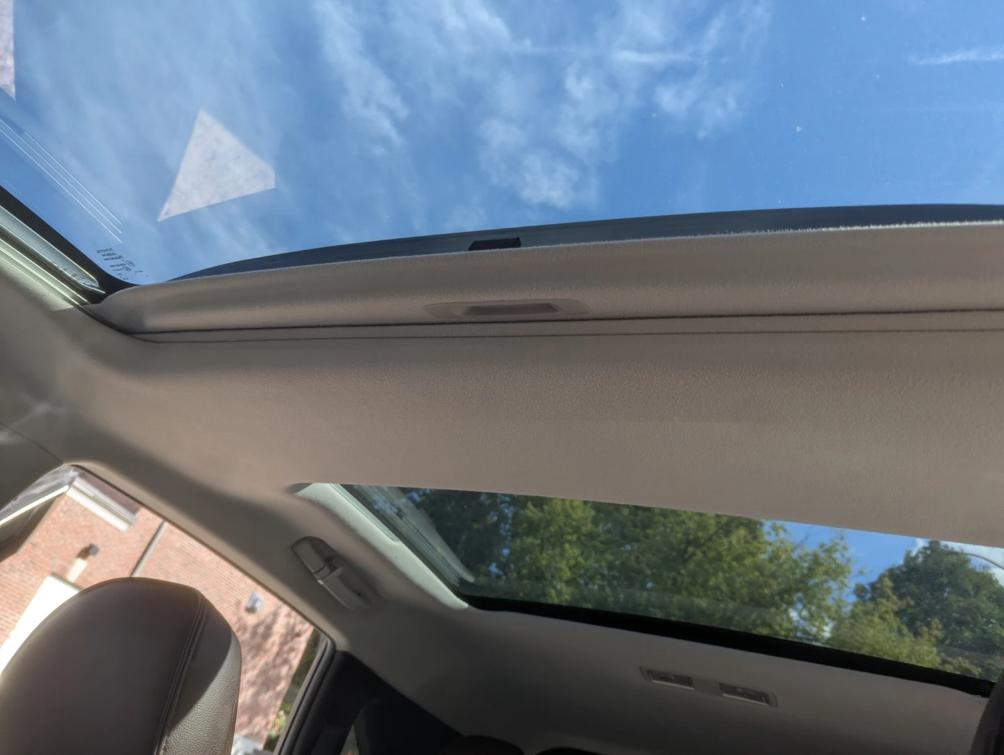 Rare 2016 Toyota Venza redwood edition - photo 4