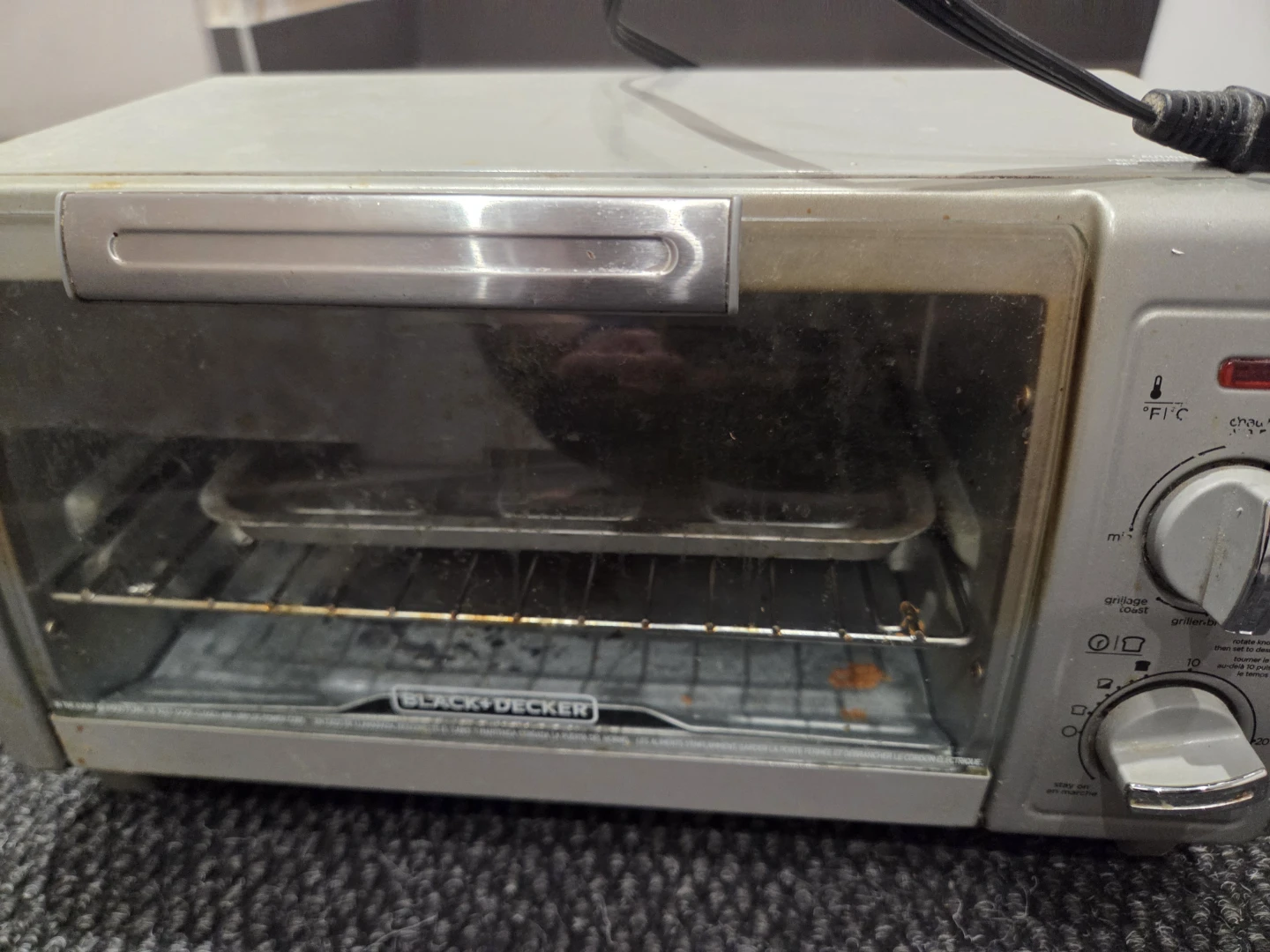Black & Decker Toaster Oven - photo 2