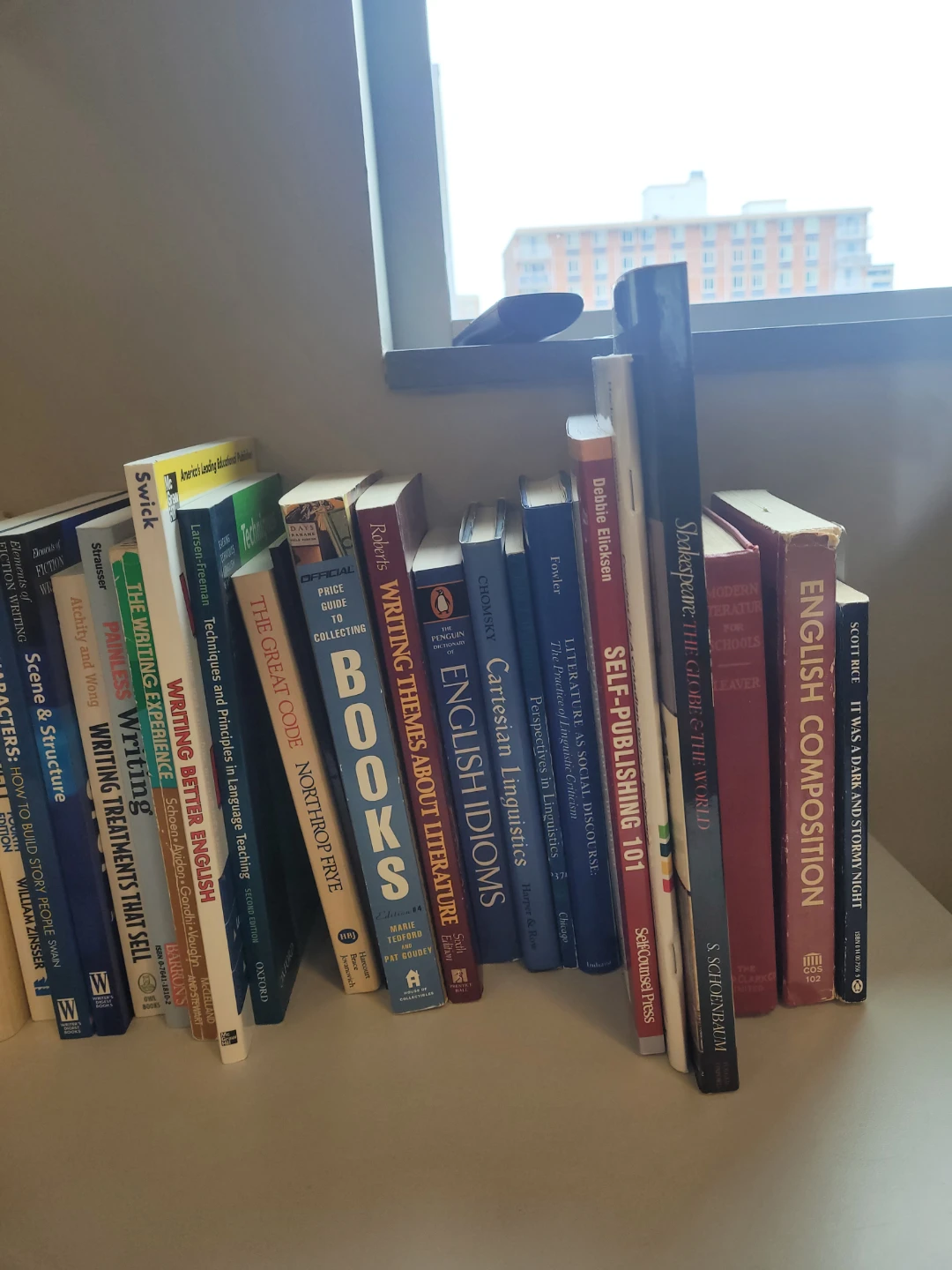 Books on writing, editing - photo 4