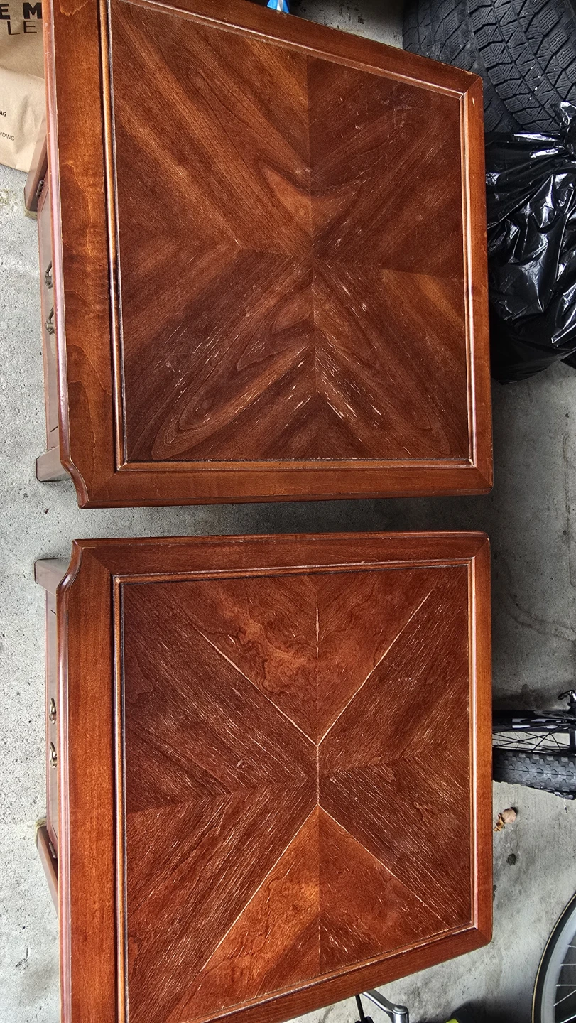 Pair of Kroehler Canada wooden nightstands - photo 4
