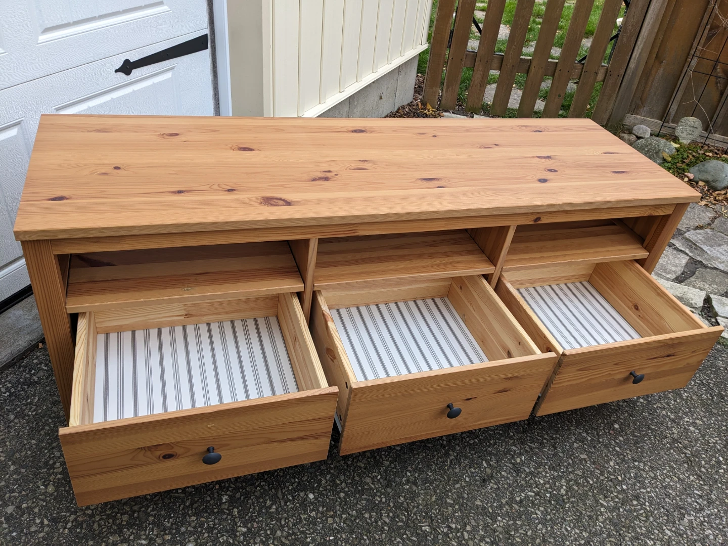 Ikea HEMNES TV Stand - Like New - photo 5