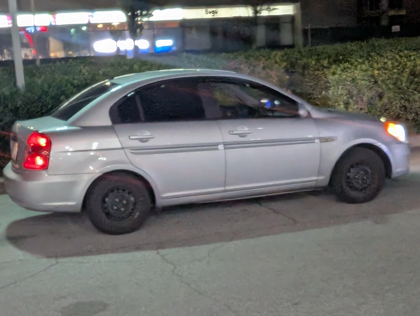 2006 Hyundai Accent Silver Low kms - photo 5