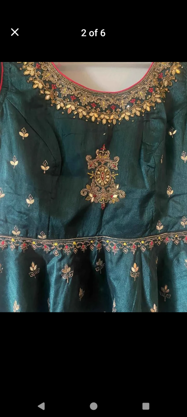 Traditional Indian Lehenga Choli Set - photo 2