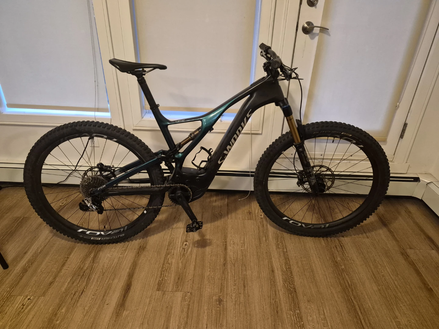 2019 specialized level pedal assist