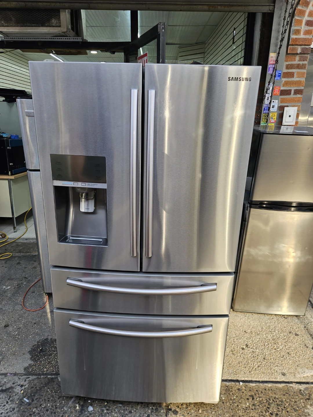 Samsung French Door Refrigerator RF23HSESBSR - photo 3