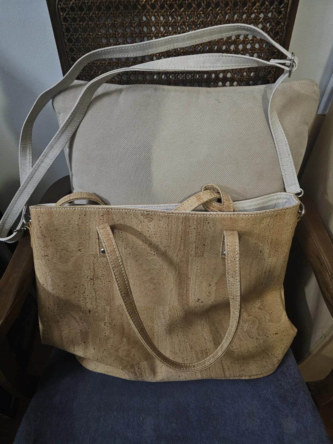 Artelusa Cork Tote Bag