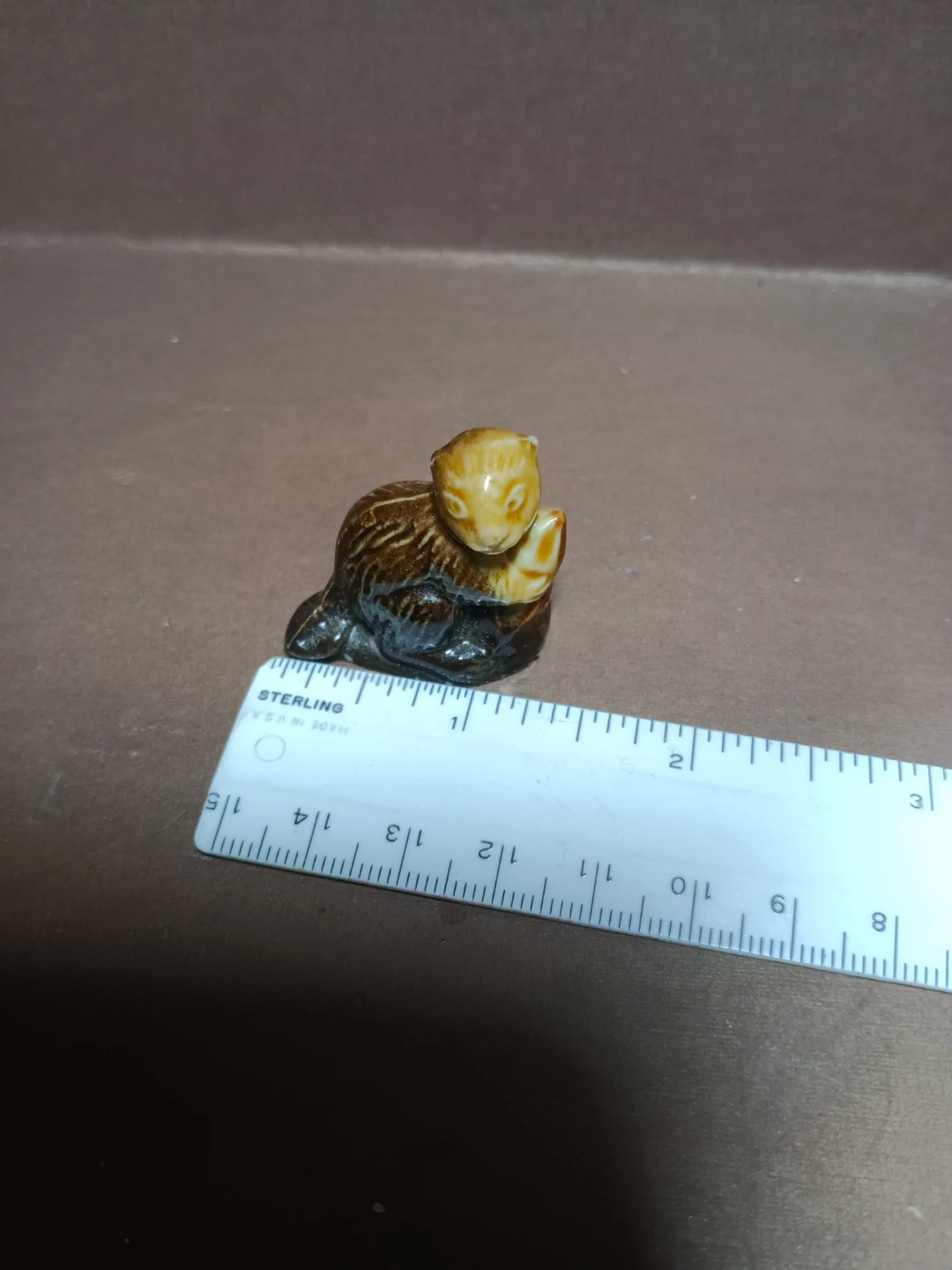 Wade England Miniature Beaver Figurine - photo 2