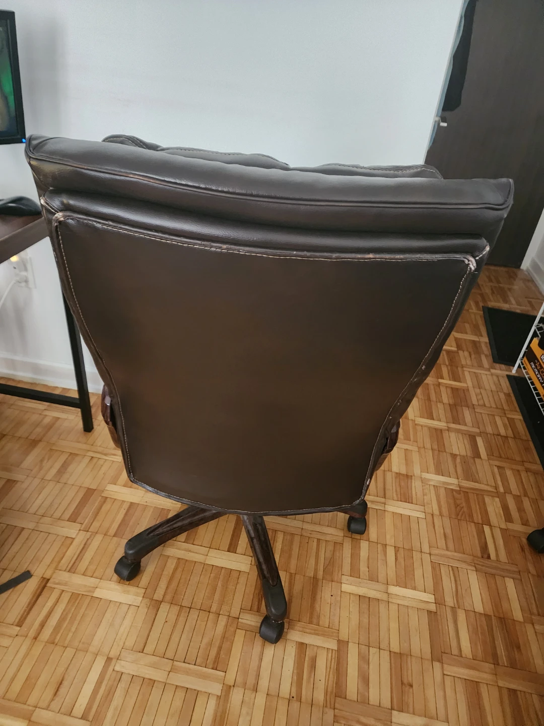 Big office chair - photo 2