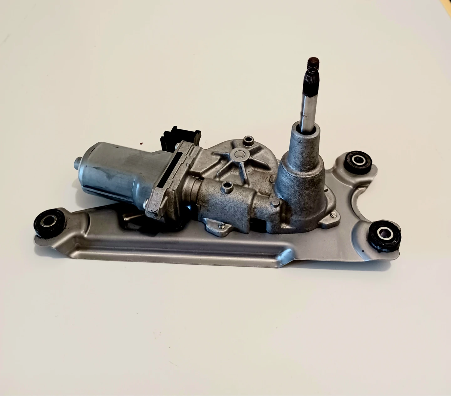 Denso Windshield Wiper Motor 05178201AC