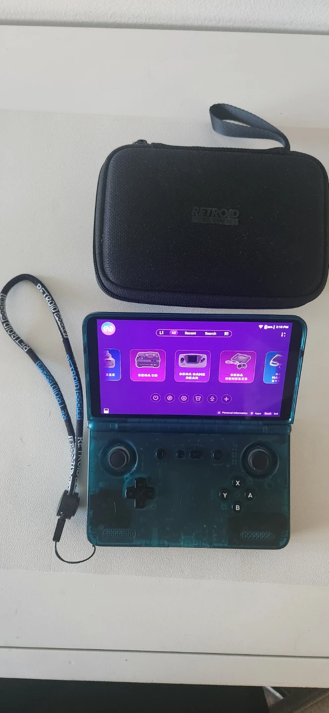 Retroid Pocket Flip 2 gaming console