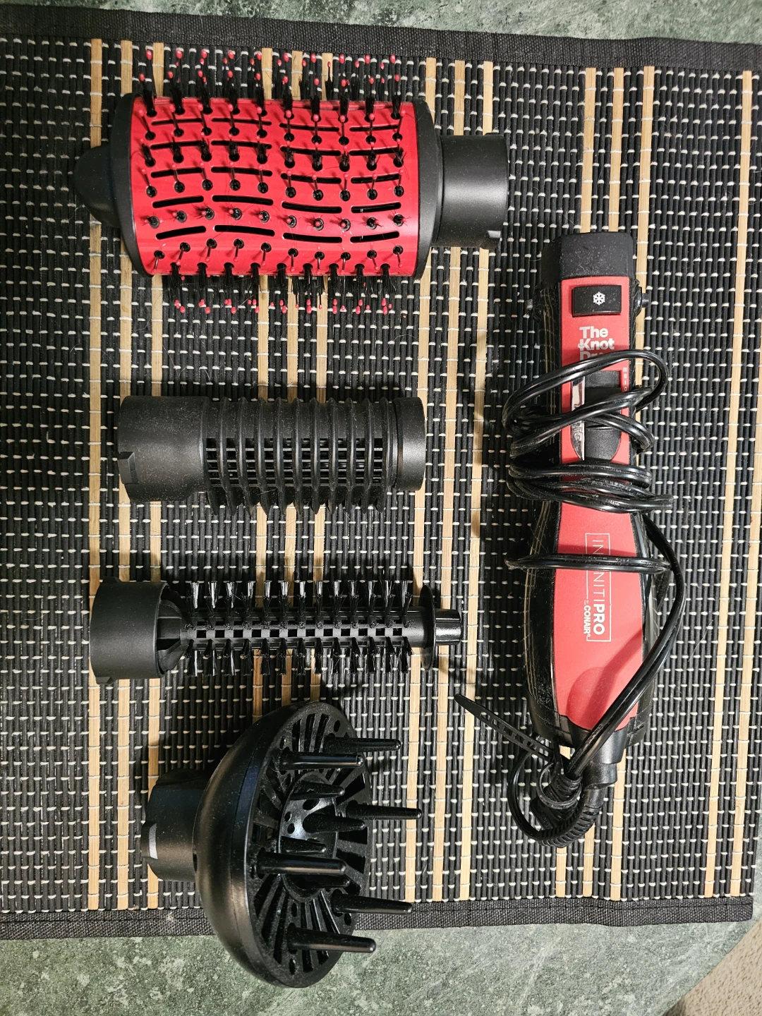 All in one hot air styling brush