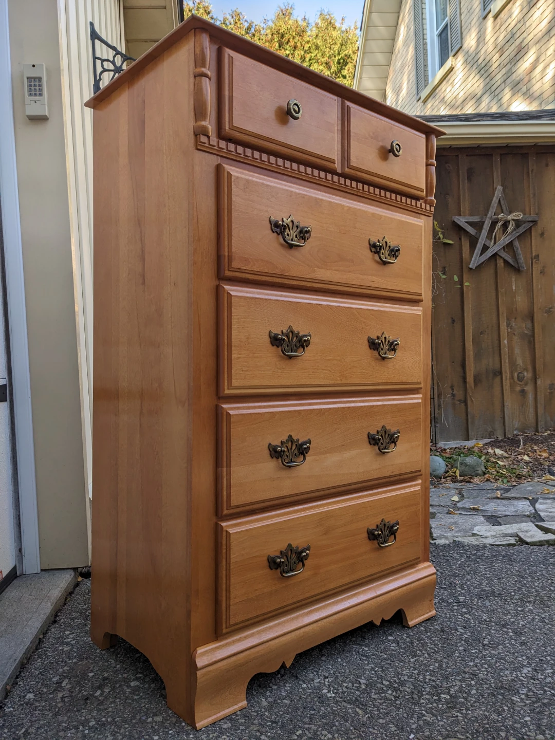 5 Drawer Chest in Solid Maple - photo 3