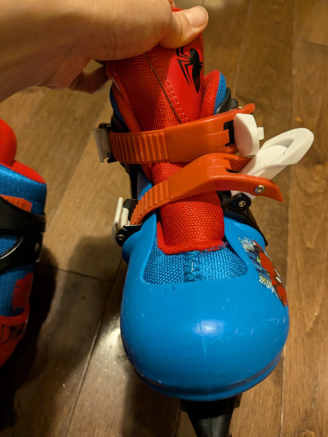 Marvel Spider-Man Adjustable Ice Skates - photo 4