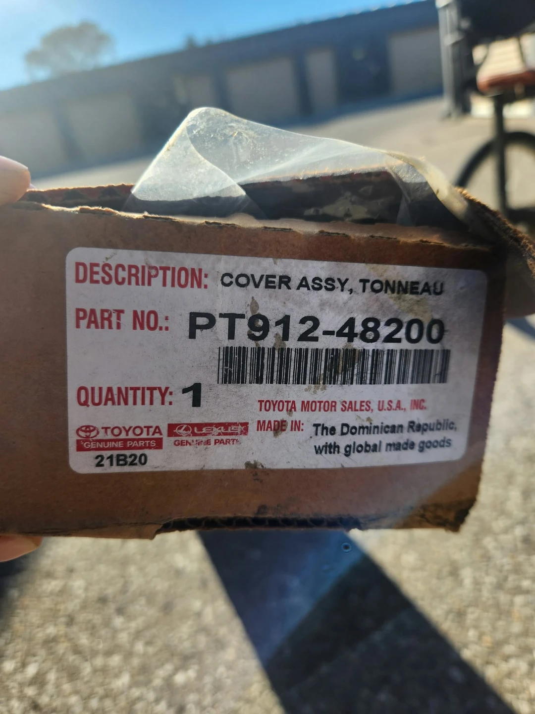 Toyota Lexus Tonneau Cover Assembly PT912-48200 - photo 2