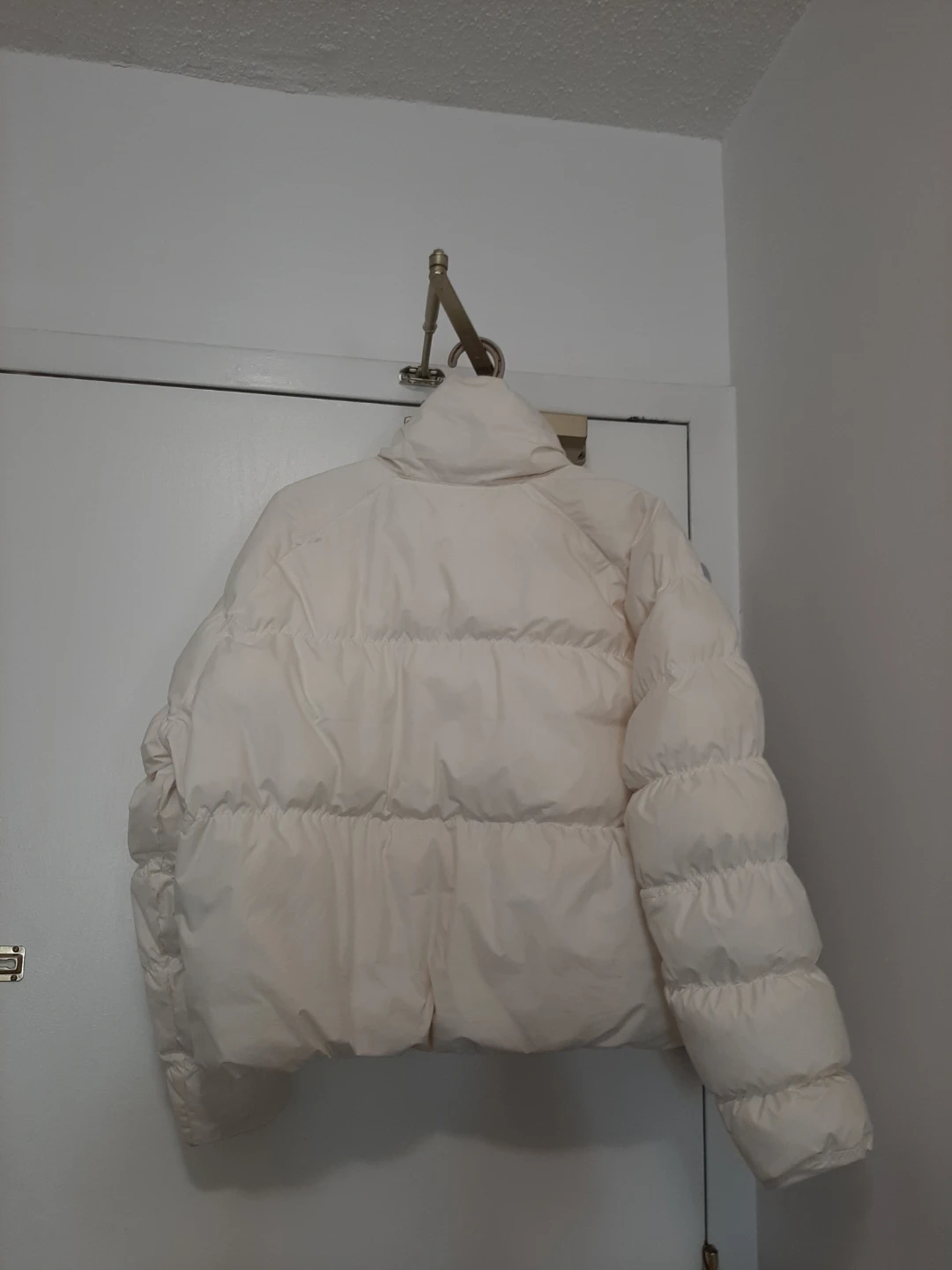 Nike Cream Puffer Jacket - photo 4