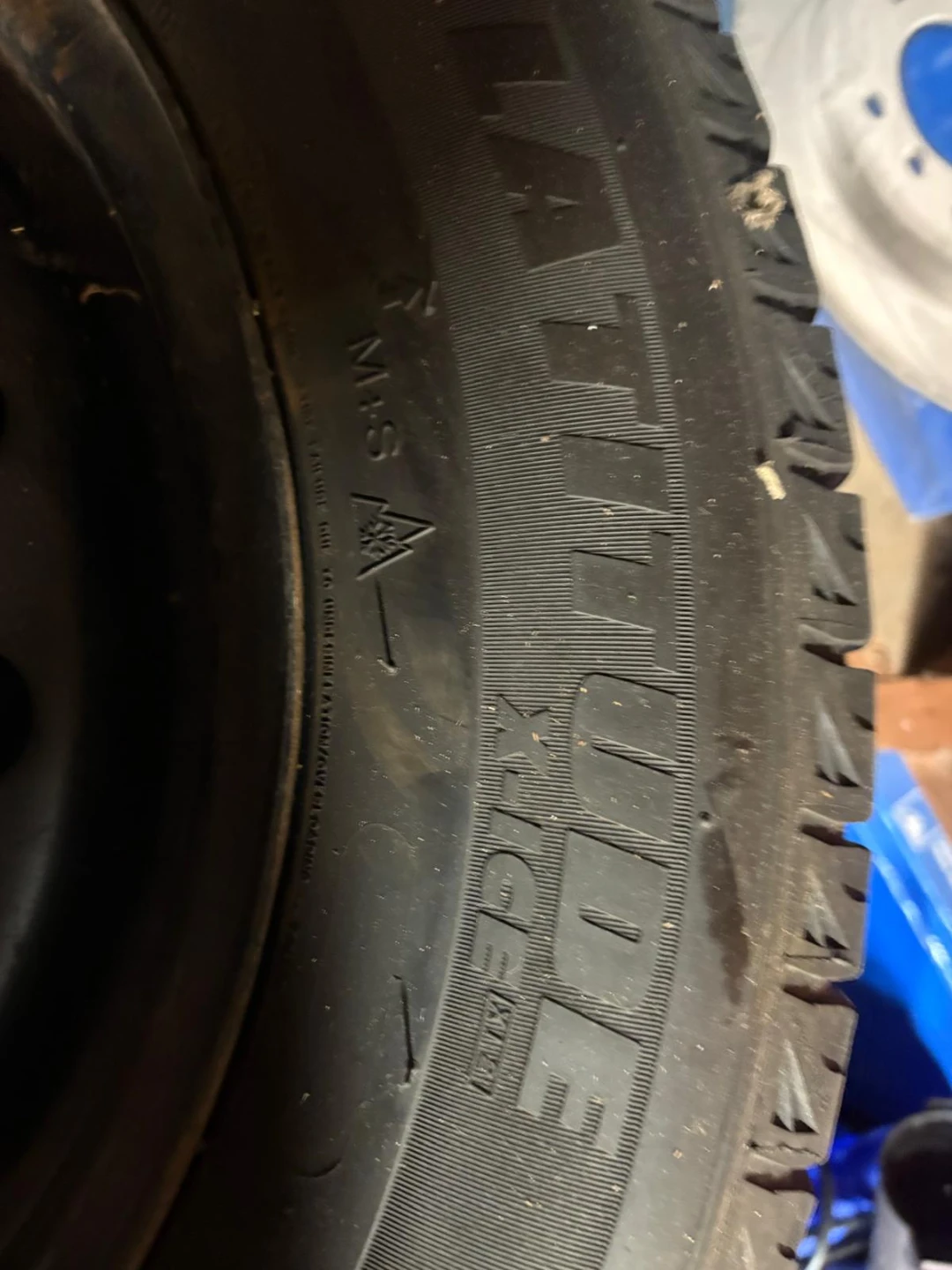 4 Michelin Latitude X-Ice Winter Tires 225/65R17 - photo 2
