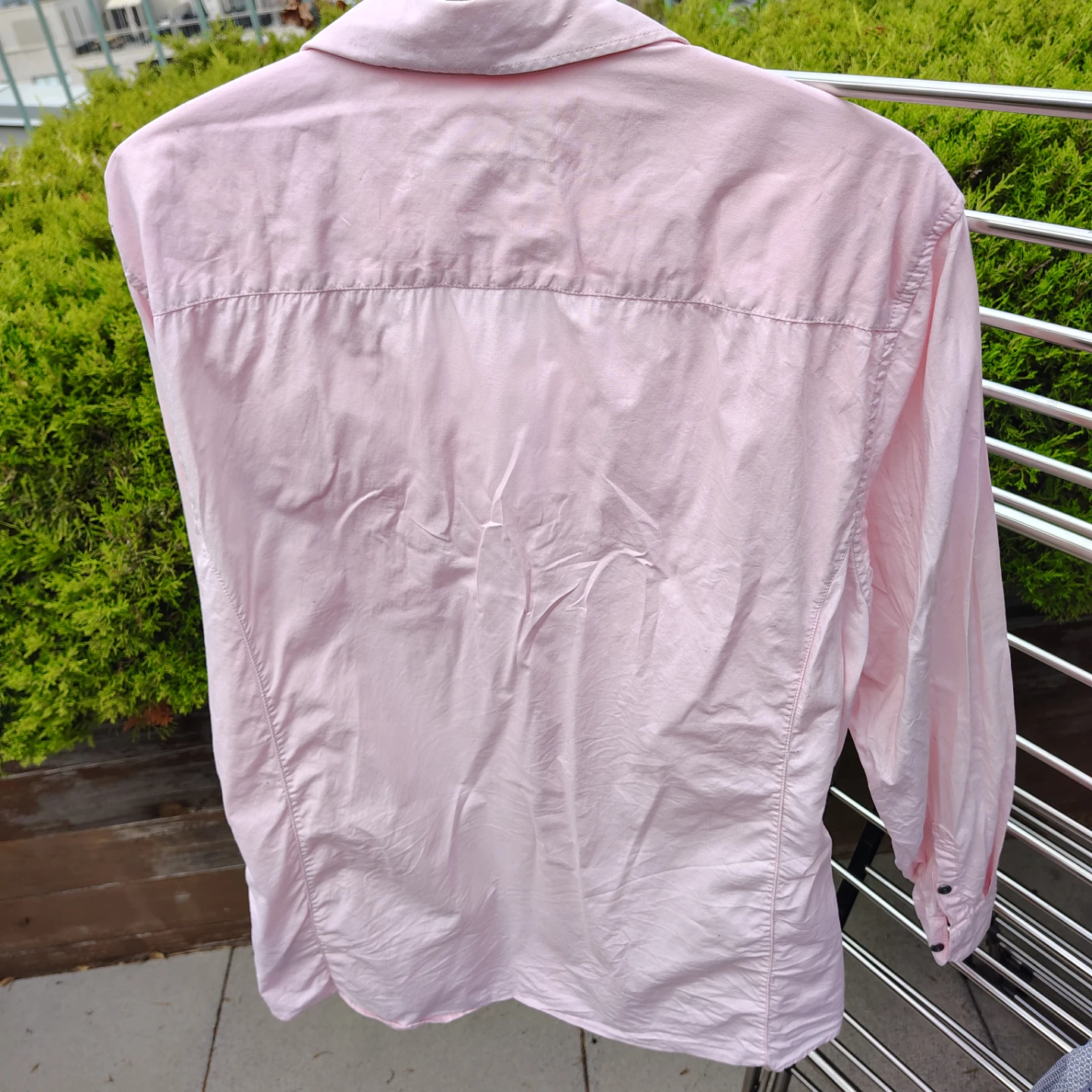 2 Guess Long-Sleeve Slim Fit Shirts XL - photo 2