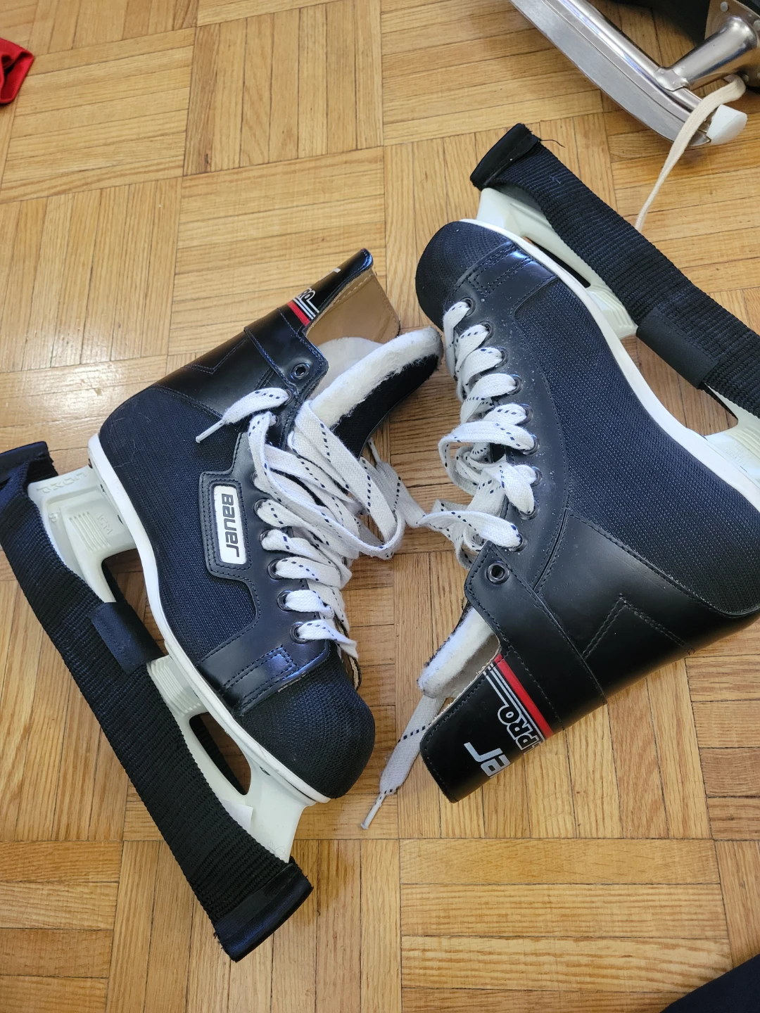 Bauer Special Pro Skates Size 8 D