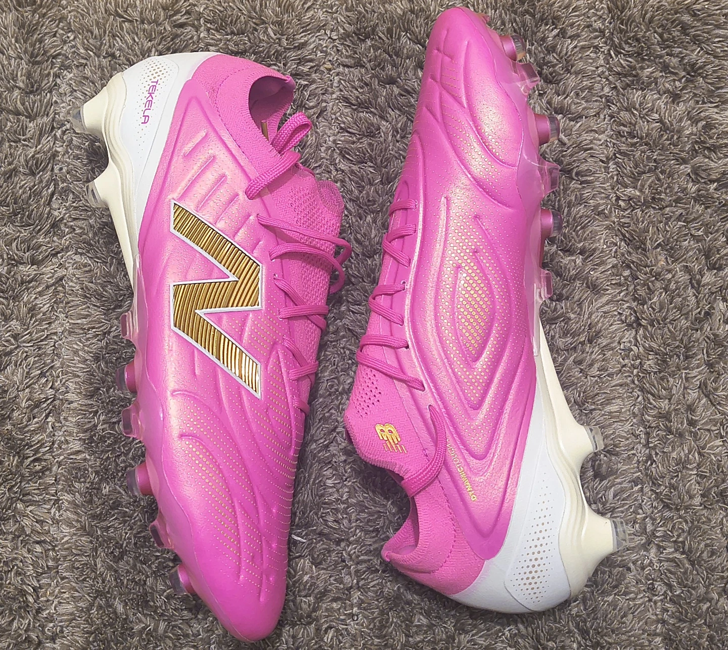 New Balance Tekela Soccer Cleats Pink Size 11.5