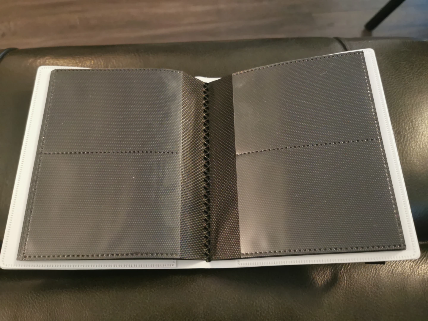 Ultra PRO White Pro-Binder - photo 2