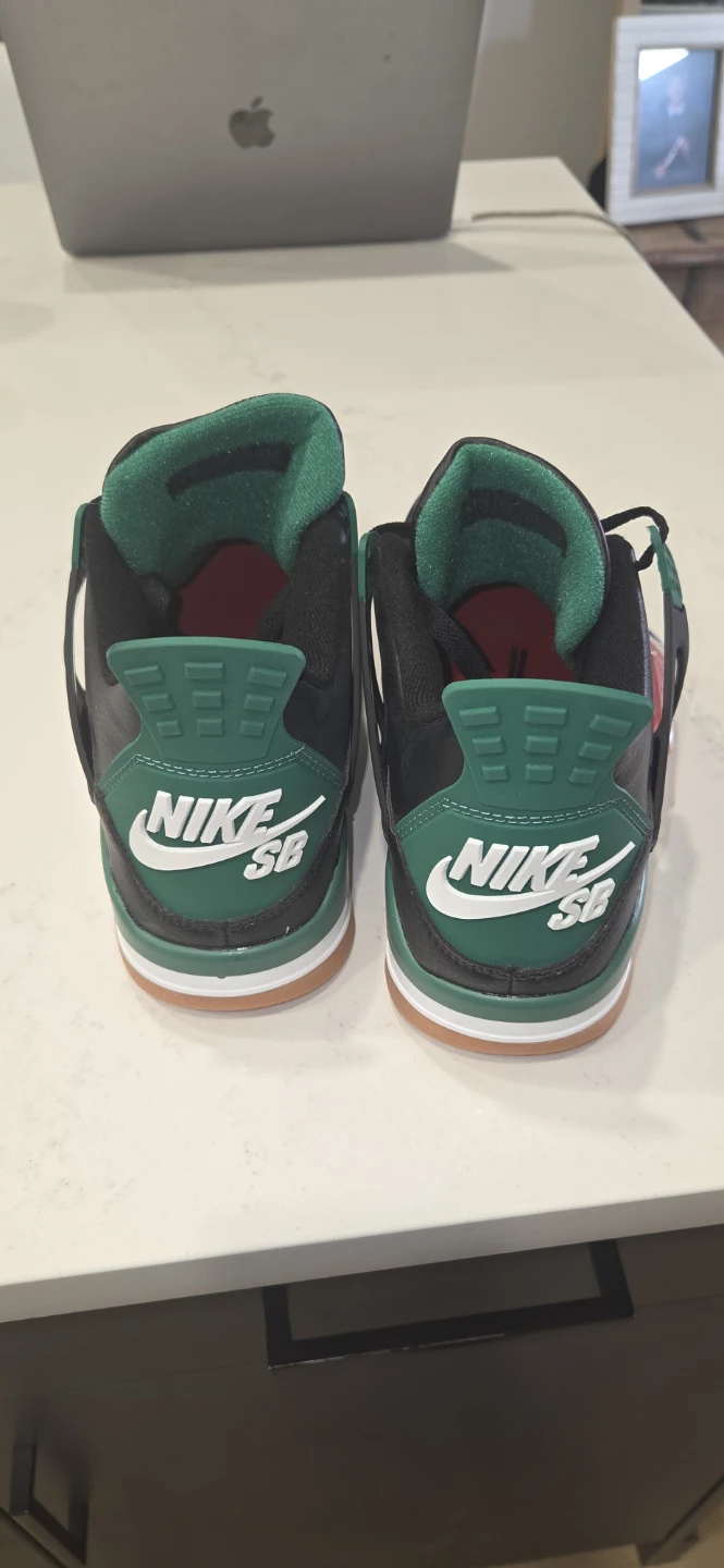 Nike SB x Jordan 4 style Pine Green - photo 3