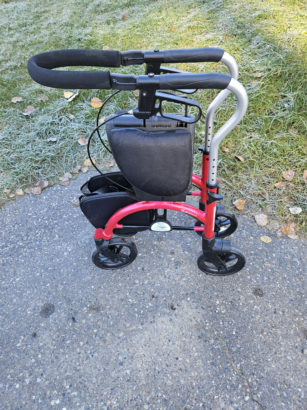 Evolution Xpresso Lite Rollator / Walker - Excellent Condition