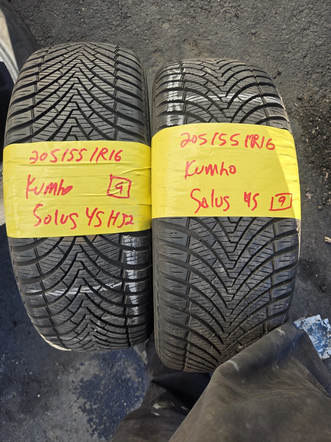 2 Kumho Solus 4S HA32 Tires 205/55R16