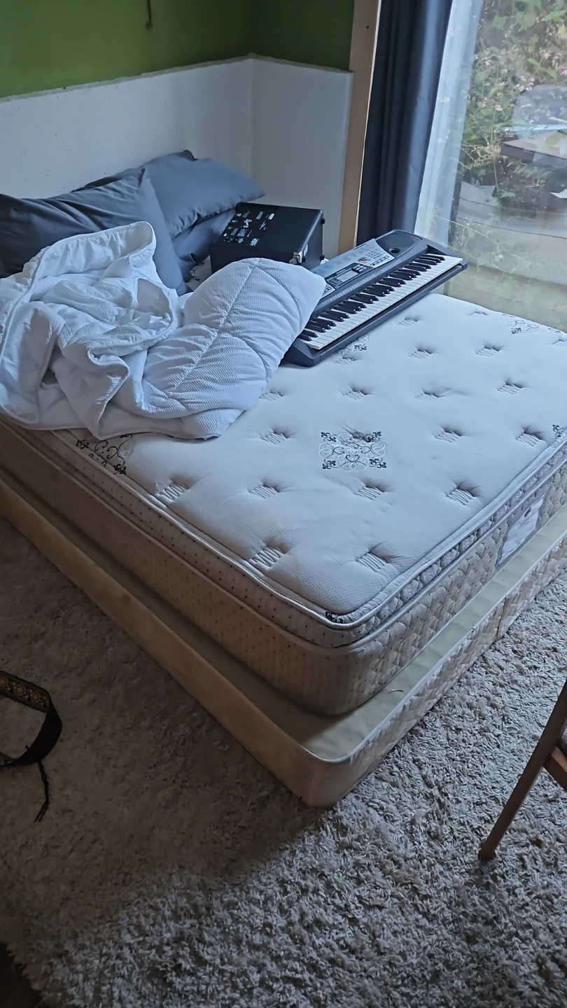 Double size mattress and box spring set