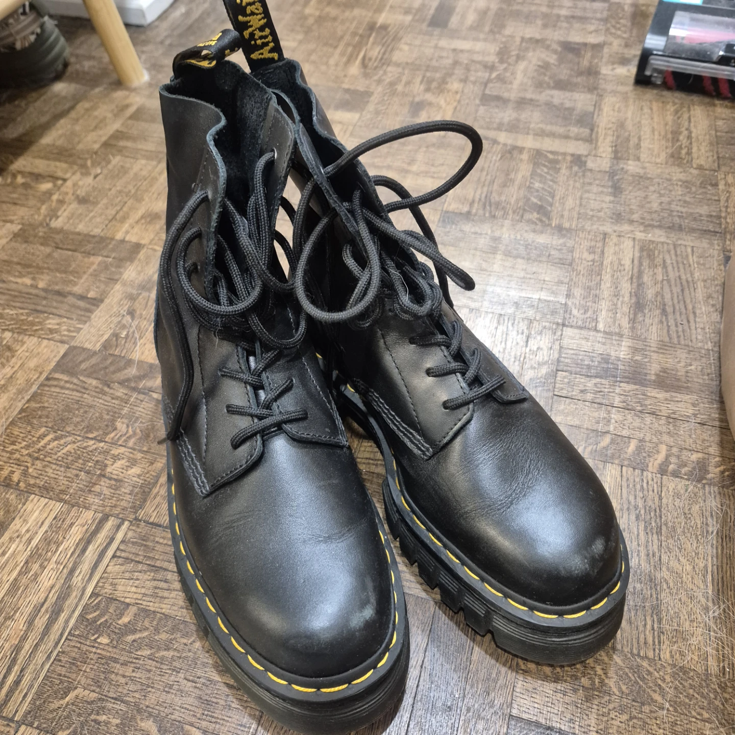 Dr. Martens Airwair Boots US10