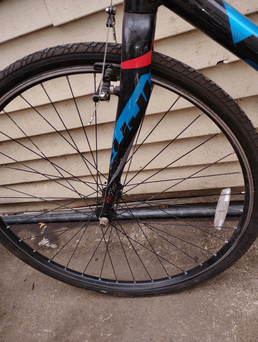 Fuji Absolute Hybrid Bike - photo 3